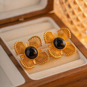 Vintage Gemstone Flower Stud Earrings